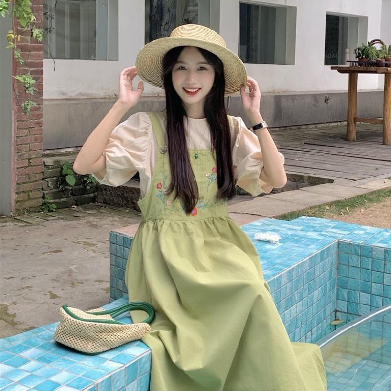 Bộ Áo Tay Phồng Thêu Họa Tiết Trái Cây + Chân Váy Dài Trung Bình Thời Trang Mùa Hè Cho Nữ