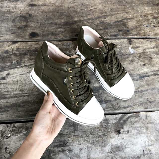 Giày thể thao cổ cao độn đế 6cm | BigBuy360 - bigbuy360.vn