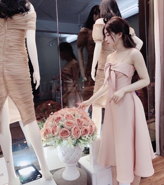 Đầm xoè 2 dây xoắn nơ | BigBuy360 - bigbuy360.vn