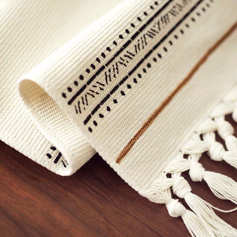 Khăn trải bàn table runner nhũ vàng nâu - Thảm Vintage