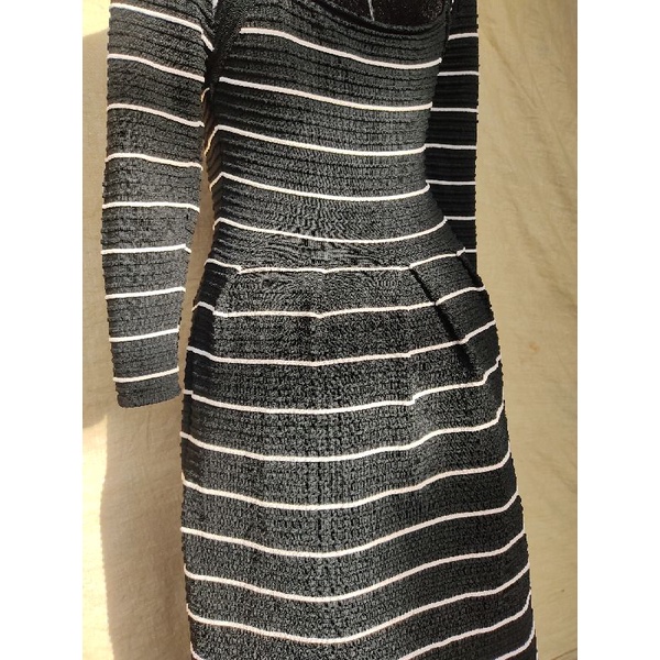 Đầm len mongtoghi size S M nhỏ