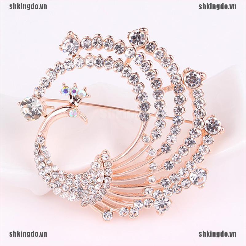 Ghim cài áo hình chim công đính đá pha lê