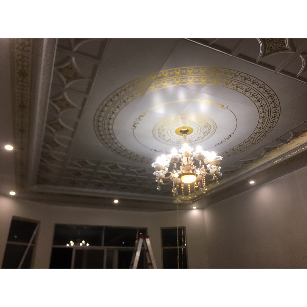 Đèn chùm trang trí pha lê nến mang phong cách cổ điển Châu Âu  DCCA016T