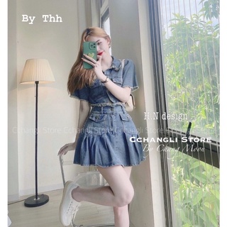 Set áo bò croptop kèm chân váy xếp ly