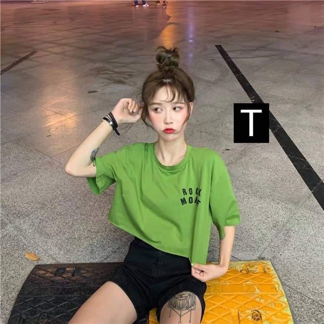 Áo croptop ROCK chữ ngực DTR0719