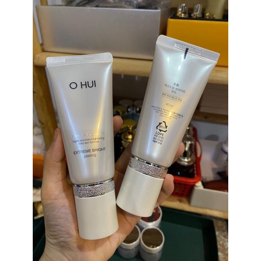 Cặp nước hoa hồng và sữa dưỡng Ohui trắng da Skin Softener 150ml & White Emulsion 130ml tách set