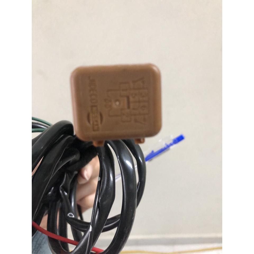 Rơ le 6 chân đấu sẵn dây hỗ trợ độ đèn tăng sáng cho xe ô tô