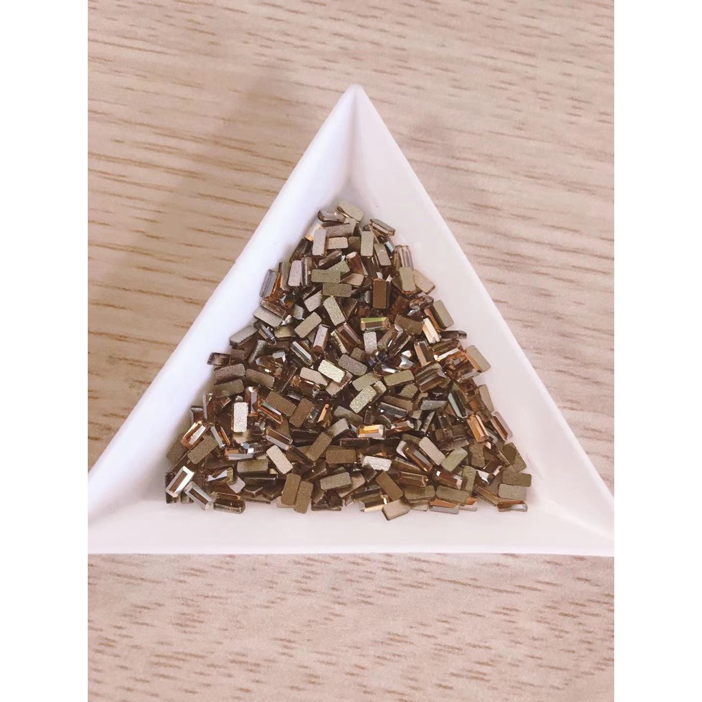 Đá size nhí chân bằng hình chữ nhật nhỏ siêu sáng khoảng 50v/ hũ, SIZE NHÍi