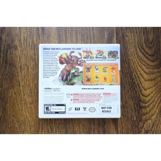 Bộ mô hình Skylanders Giants kèm Game 3DS Skylanders Giants