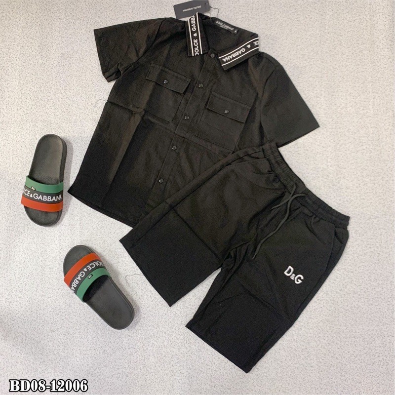 Bộ Đũi Dolce Nam Cổ Bẻ Nổi Chữ Túi Ngực Hai Bên | BigBuy360 - bigbuy360.vn