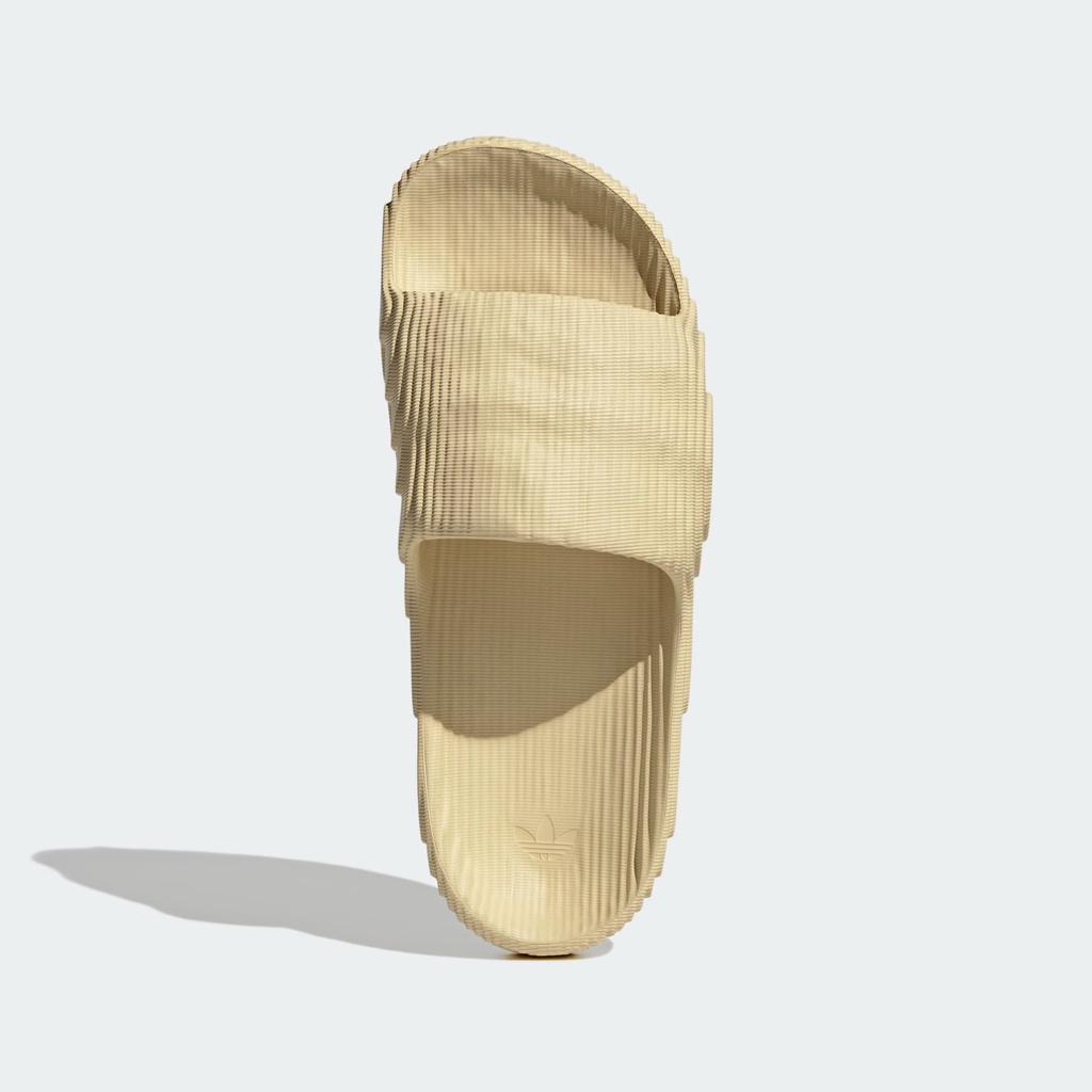 Dép Adidas Adilette 22 GX6945 Chính hãng mang êm chân, bền, đẹp.