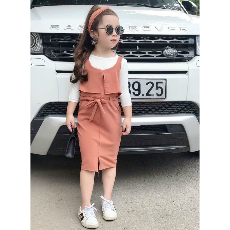 Set kiểu cát hàn kèm áo cotton cho bé gái