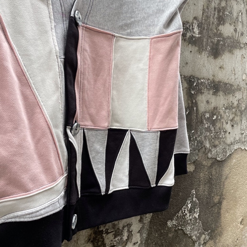 Áo khoác Cardigan “Tu Phuong Bat Bai”