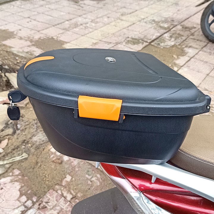 Thùng đựng đồ gắn đuôi xe máy, xe điện, xe đạp điện GSB-02