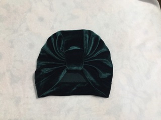 Mũ turban nhung cho bé