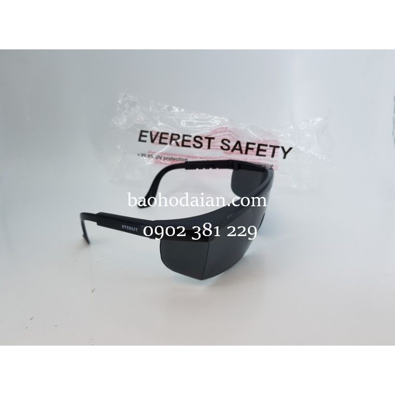 Kính bảo hộ mắt chống bụi, chống UV Everest EV105