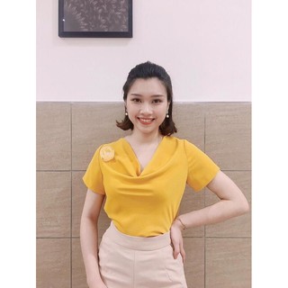 Áo lụa cổ đổ kèm tag hoa hàng cao cấp