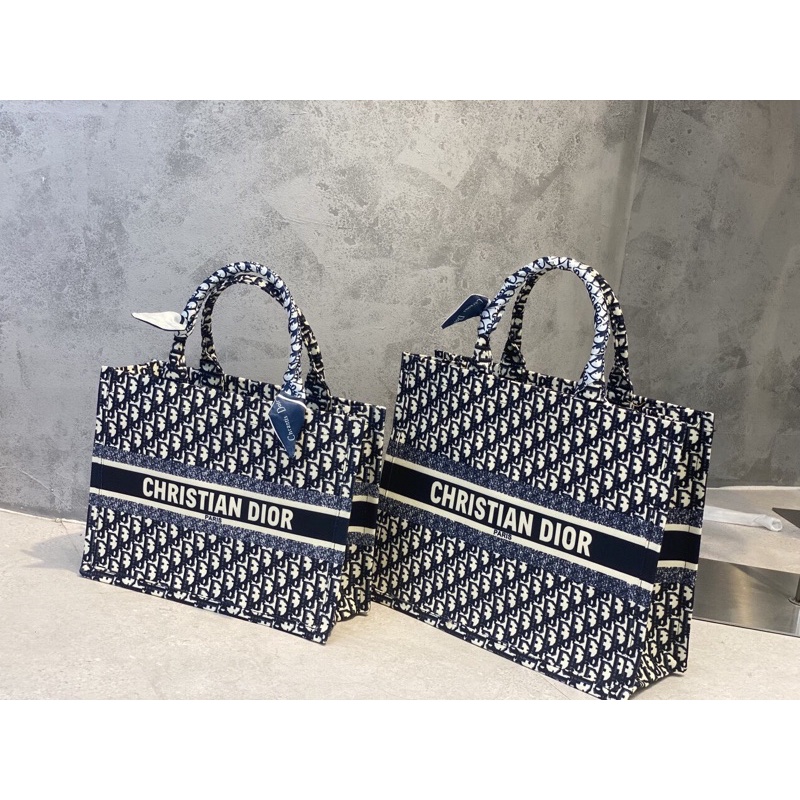 Túi hoạ tiết size 36-41 màu xanh than chất đẹp đựng cả thế giới