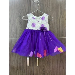 Thanh lý váy xinh cho bé 1 tuổi