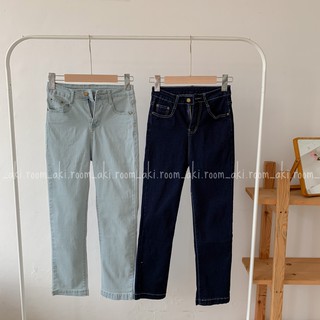 Quần jeans chỉ nổi ống đứng