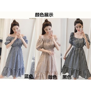 Váy kẻ caro trễ vai