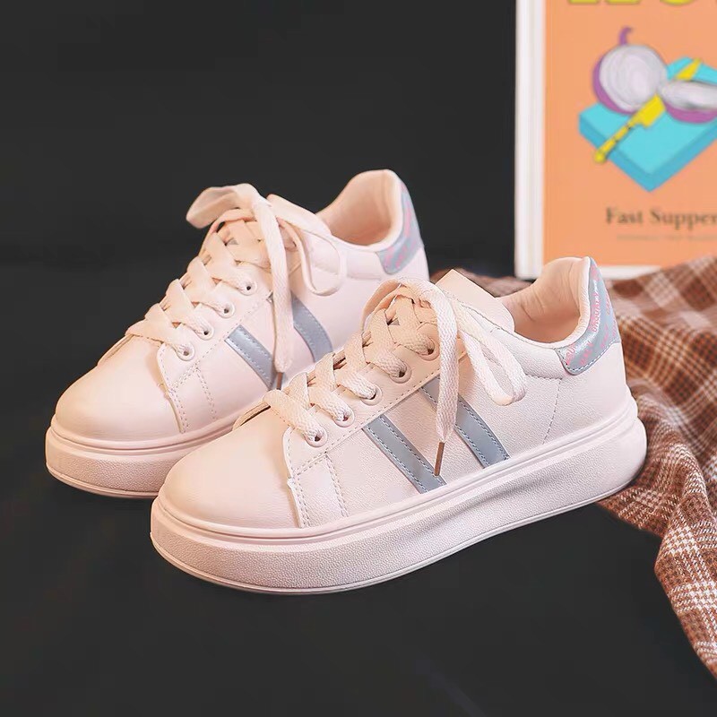 Giày Nữ Phản Quang Hai Vạch Có Màu Trắng Và Màu Hồng Cực Đẹp | BigBuy360 - bigbuy360.vn