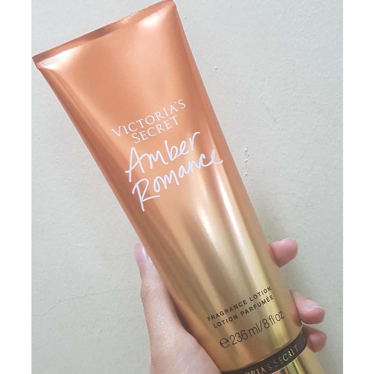 Sữa dưỡng thể Victoria’s Secret Amber Romance 236ml