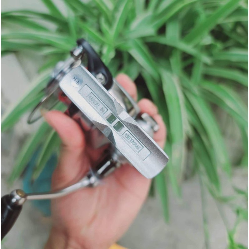 Máy câu lure daiwa crossfire LT 2500 và 3000