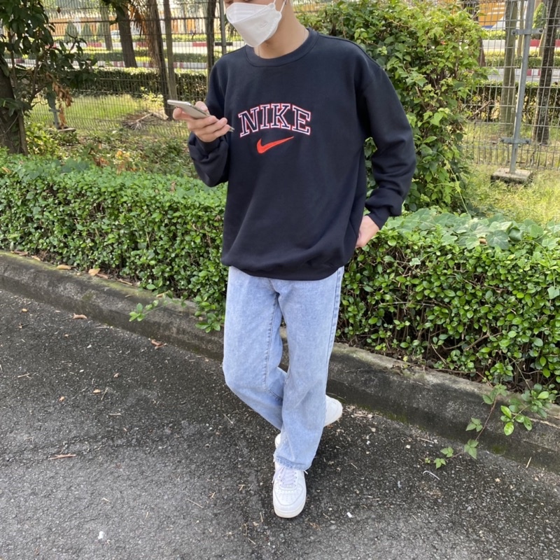 [Mã 12FASHIONSALE1 giảm 10K đơn 50K] ÁO SWEATER N1KE BLACK RED 🖤 | BigBuy360 - bigbuy360.vn