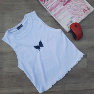 Áo croptop thêu bướm