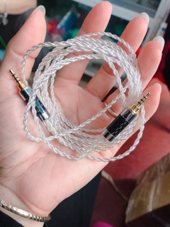 Jack 2.5mm stereo (nhỏ hơn jack 3.5)
