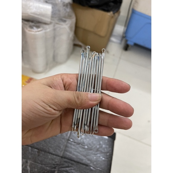 Cây lấy mụn Tân Tiến 2 đầu tròn hiệu quả khi lấy mụn