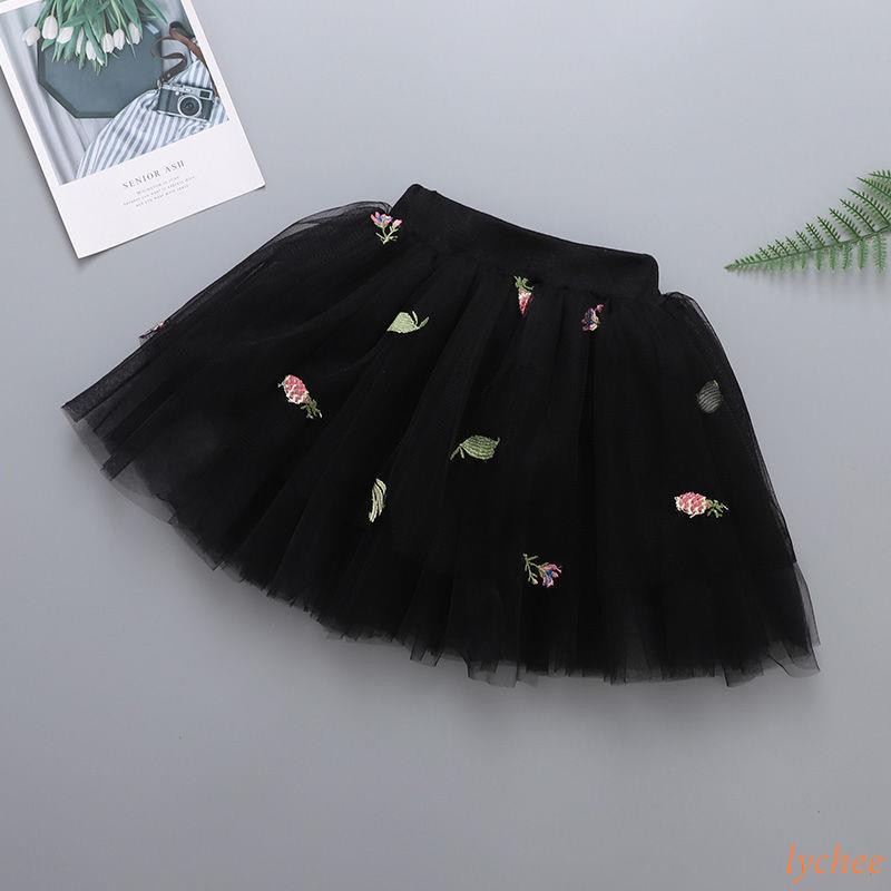 Chân váy xòe dáng ngắn xinh xắn thời trang dành cho bé gái