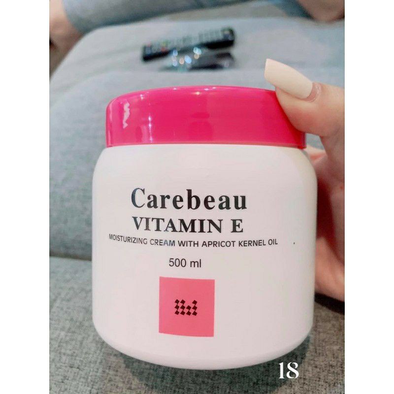 Kem dưỡng trắng body Carebeau vitamin E 500g Thái Lan