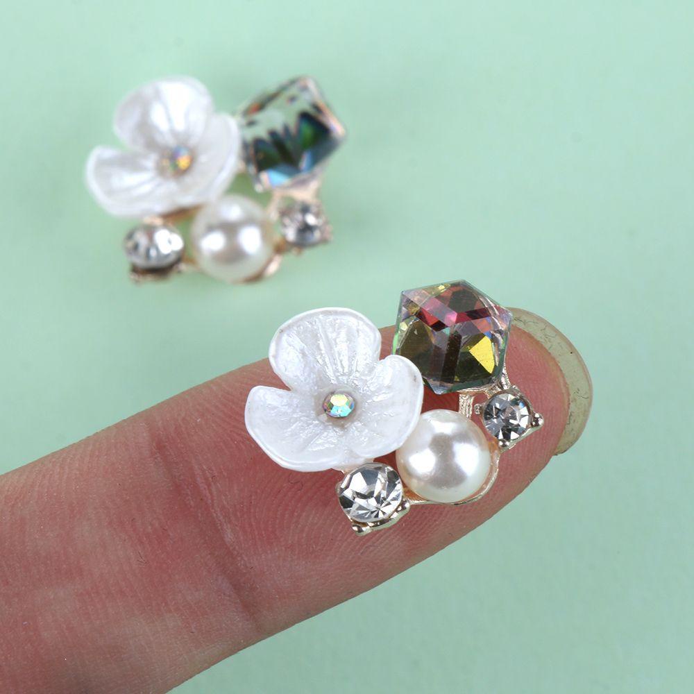 Bộ 10 Nút Áo Hình Hoa Xinh Xắn