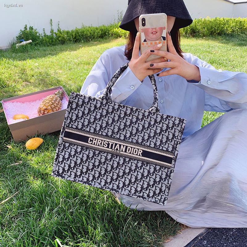 Túi xách tay sức chứa lớn mẫu 2020 thời trang dành cho nữ