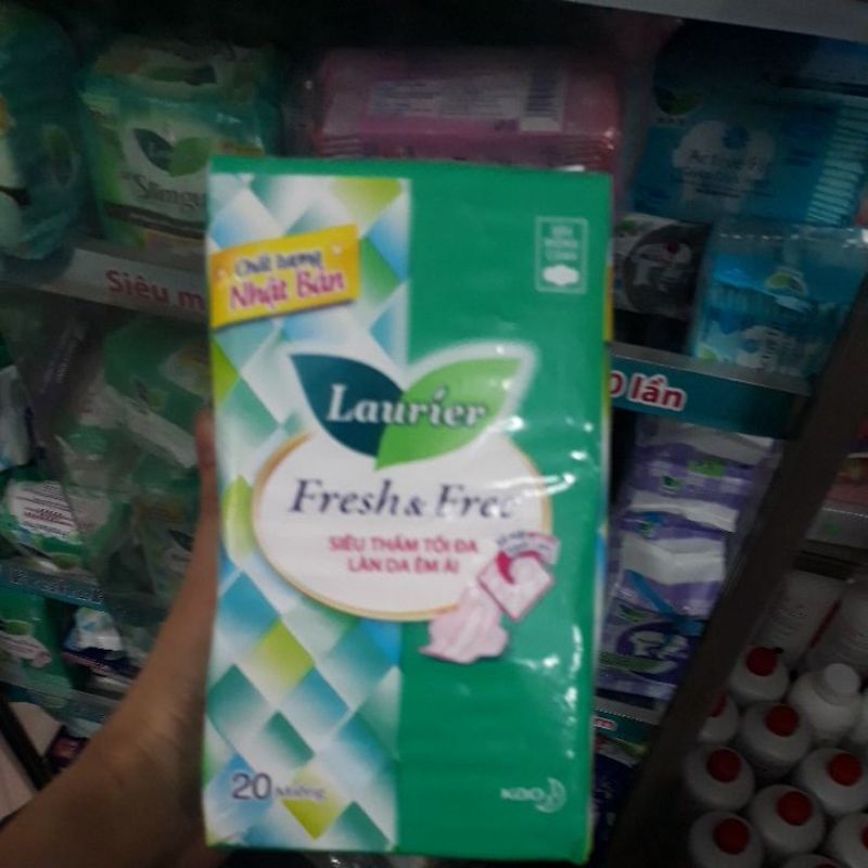 Băng vệ sinh laurier có cánh 20 miếng