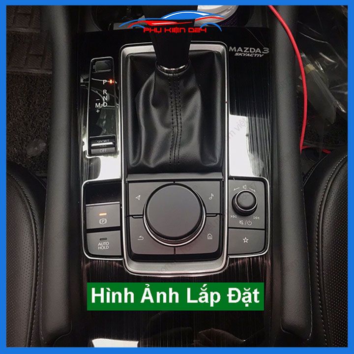 Ốp nội thất Mazda 3 2020-2021-2022-2023 vân Titan bảo vệ chống trầy xước và làm đẹp xe