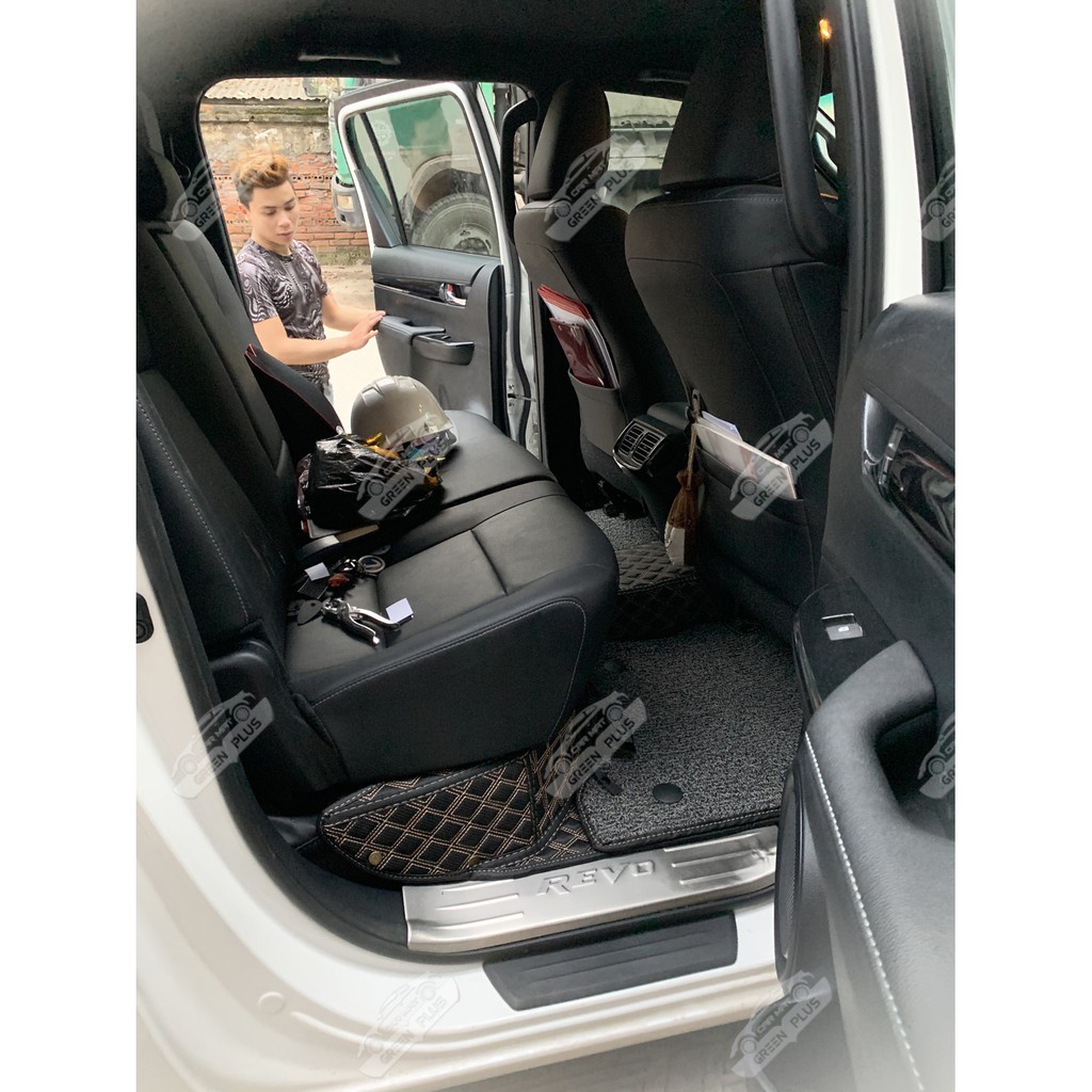 Thảm lót sàn ô tô 6D Toyota Hilux chống nước, không mùi, phủ kín 90% sàn xe