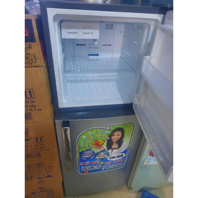 tủ lạnh Electrolux 200 lít đẹp . bao vận chuyển tp hcm