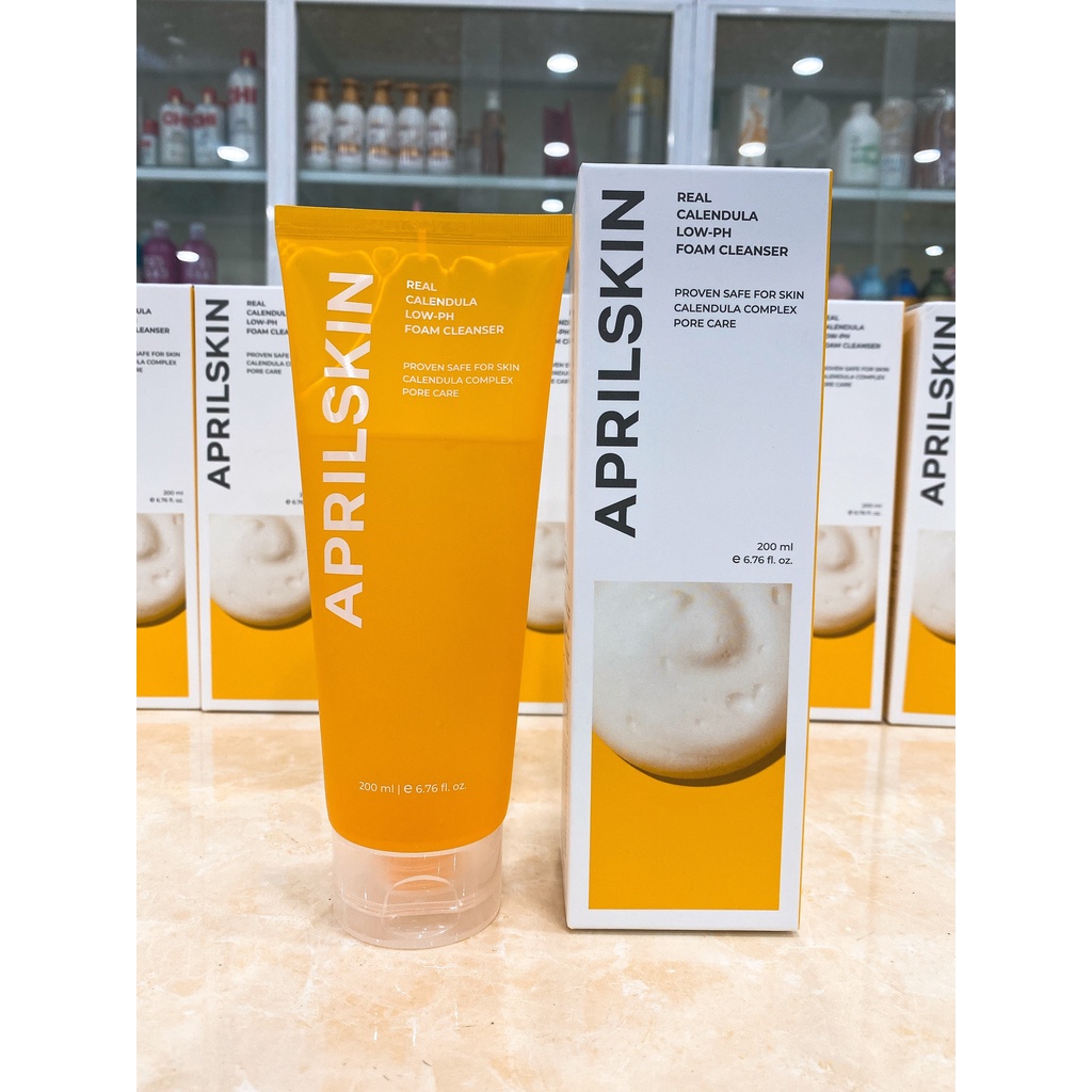 Sữa Rửa Mặt Dịu Nhẹ Chiết Xuất Hoa Cúc Aprilskin Real Calendula Low-pH Foam Cleanser Hàn Quốc 200ml