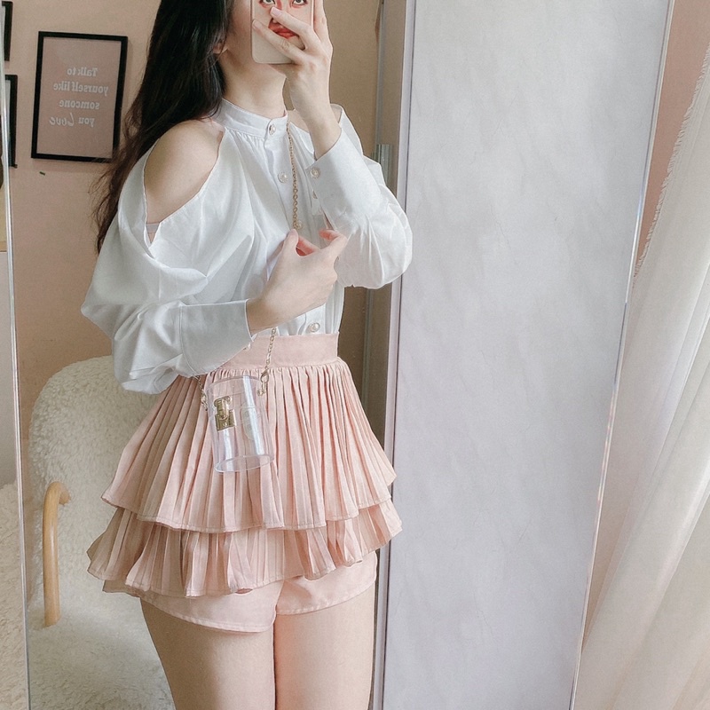 Áo tiểu thư khoét vai nút ngọc