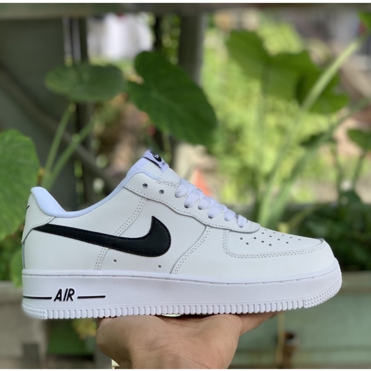 Giày Thể Thao Nam Nữ, Giày_nike Trắng vệt đen Air Force 1 Hàng Đẹp Full Box Bill hót nhất NĂM 2022 HB765
