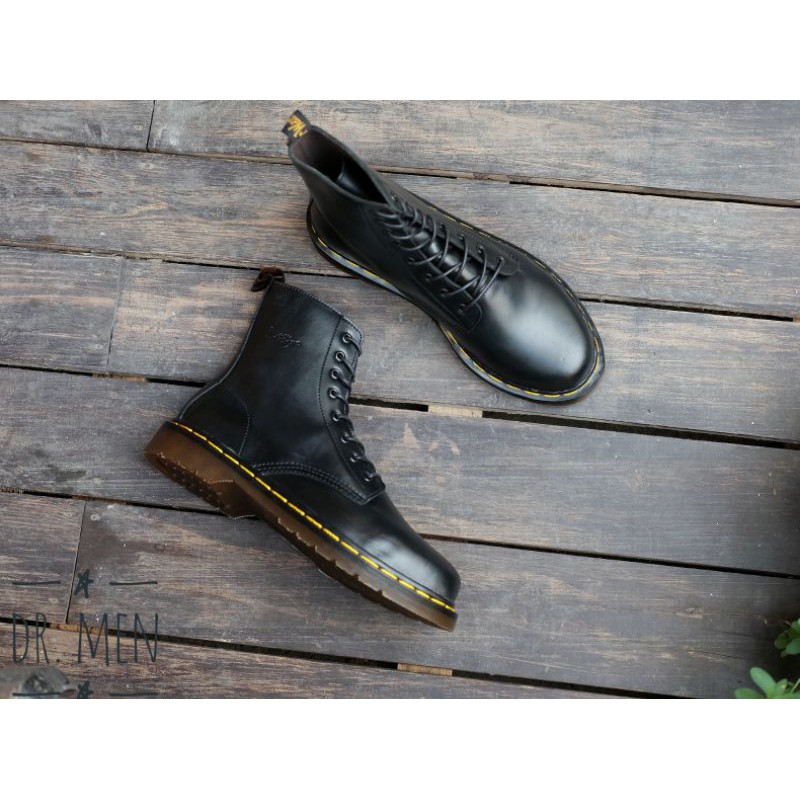 Dr. 1460 black nappa