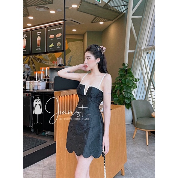 Váy Tafta Cúp N.G.N