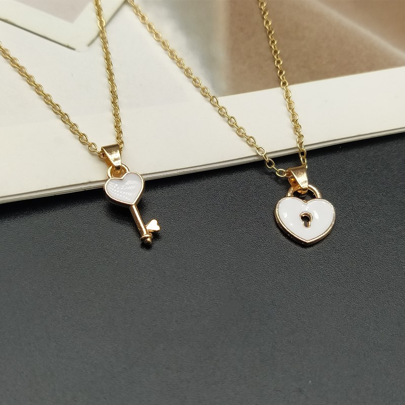 2 Vòng cổ hợp kim mặt ổ khóa trái tim và chìa khóa thời trang cho nữ