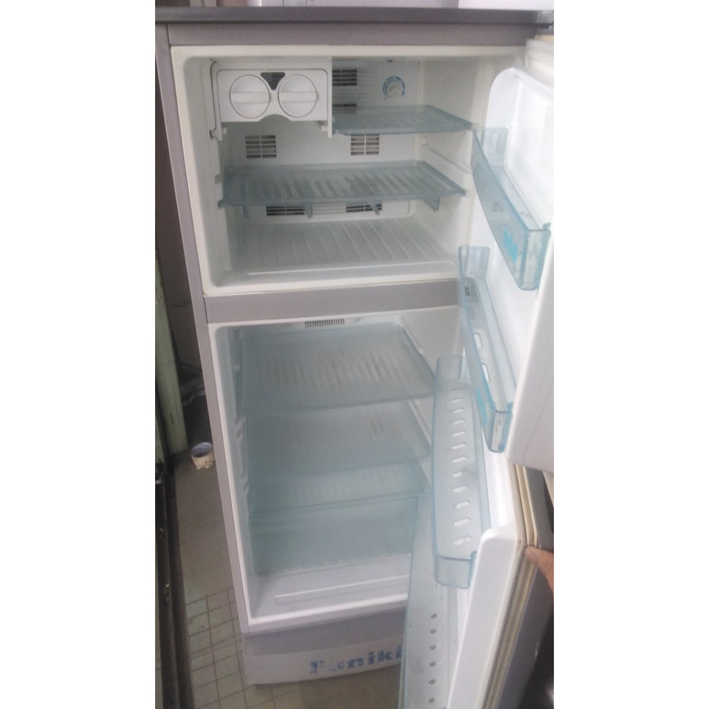 tủ lạnh funiki 180 lít