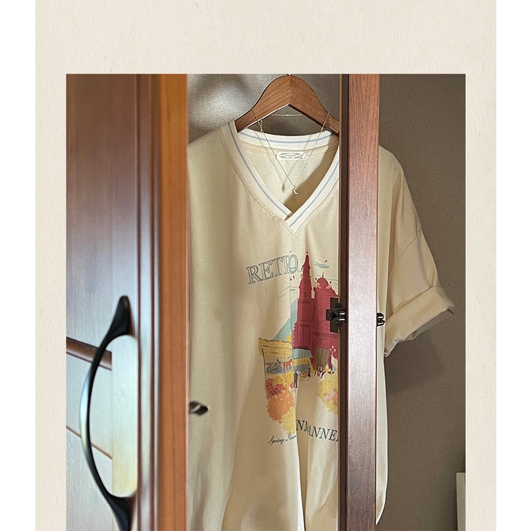 Áo Thun Tay Ngắn Cổ Chữ V Hoạ Tiết Vintage Cho Nữ