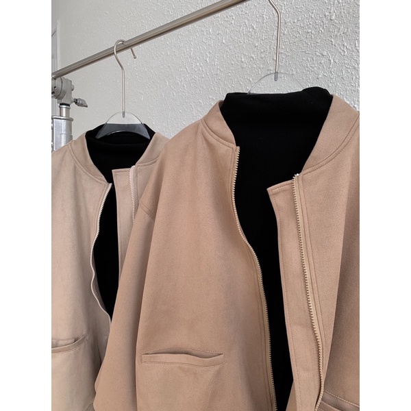 ÁO BOMBER DA LỘN CHUBBIE có lớp lót dày dặn, 2 túi - SUEDE POCKET BOMBER JACKET | BigBuy360 - bigbuy360.vn