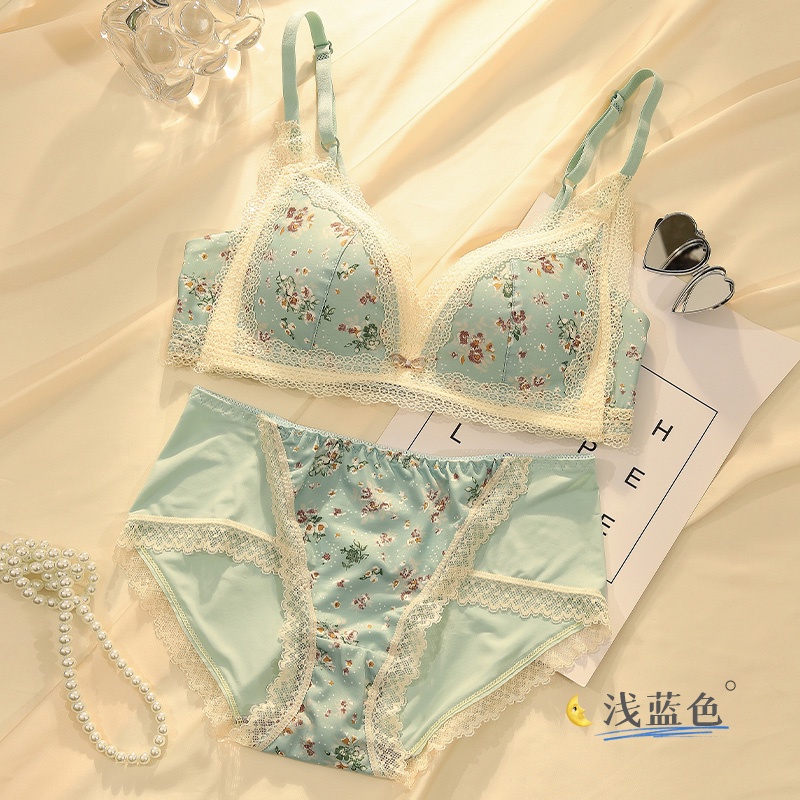 Set Áo Lót Nâng Ngực + Quần Lót Mềm Mại Không Đường May Phối Ren Hoa Quyến Rũ Dành Cho Nữ